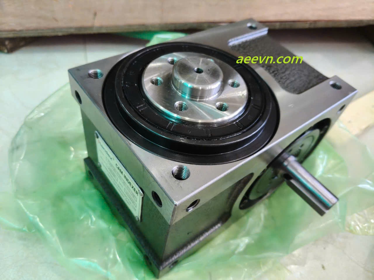 Chuyên cung cấp Cam driver/Indexer/Vi sai/Hộp số bước chính hãng HANDEX chất lượng cao tại Việt Nam. Bao gồm các dòng DF, CF, DT, DA, DS,… Dòng sản phẩm cao cấp hoạt động siêu chính xác và chuyển động rất êm ái mượt mà. Vận hành dễ dàng, sử dụng bền bỉ, giá thành hợp lý dễ sử dụng. Chất lượng khác xa với các hàng China nhái lại mẫu mã của HANDEX